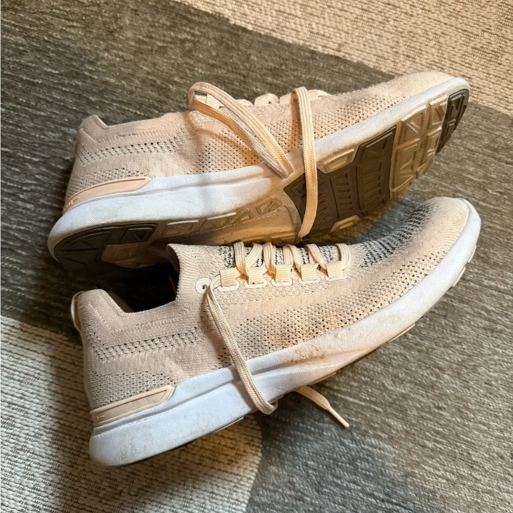 APL Sneakers - Picture 2 of 7